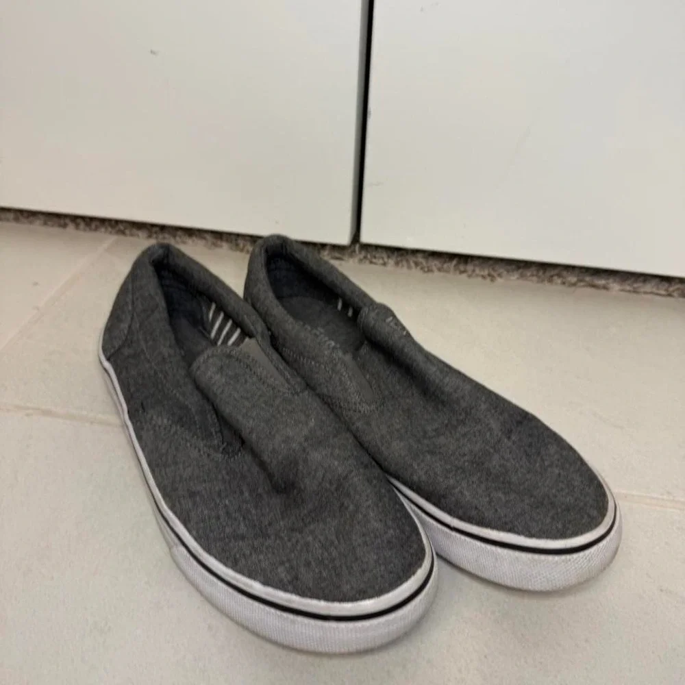 Crevo Boonedock II Grey Canvas‎ Slip-On Sneakers - Size Men's 11